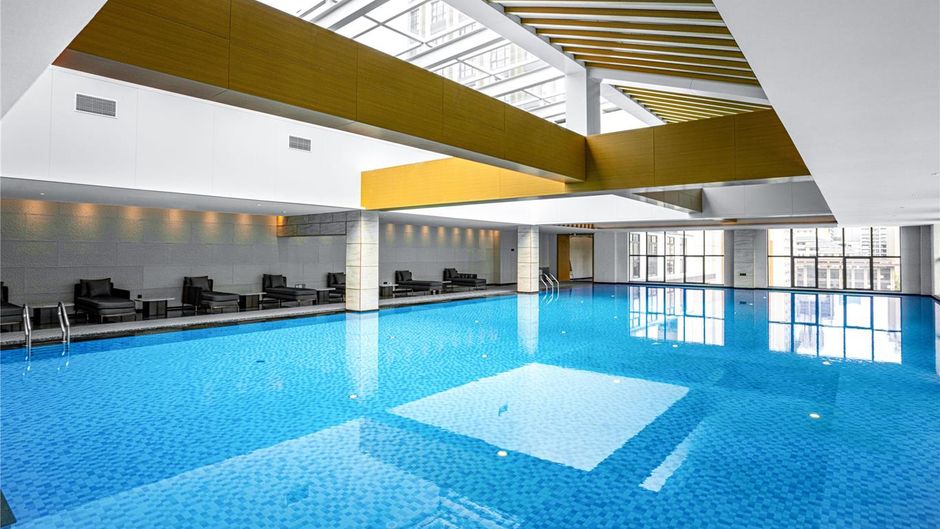 DoubleTree Hilton Kaifeng Pool