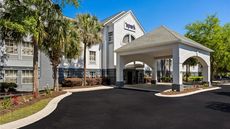 Spark by Hilton Bluffton