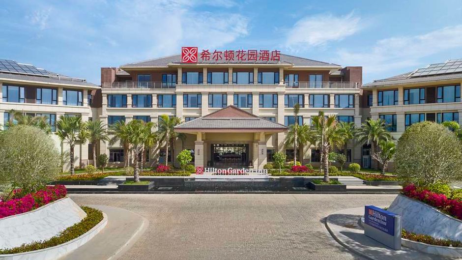 Hilton Garden Inn Sanya Bay Exterior