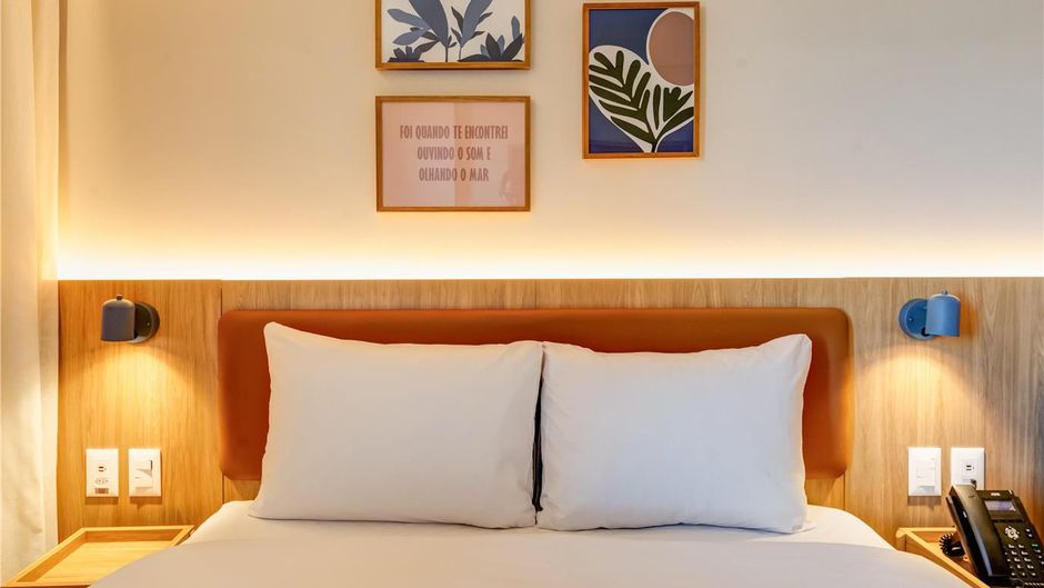 Hampton Caragu Room