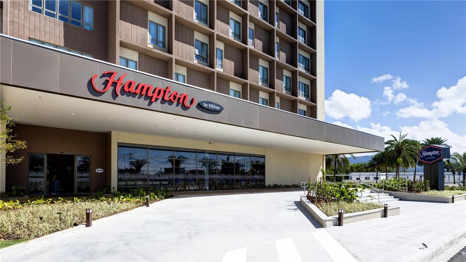 Hampton Caragu Exterior