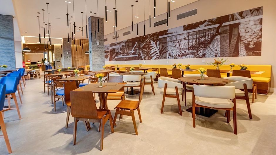 Hampton Caragu Restaurant