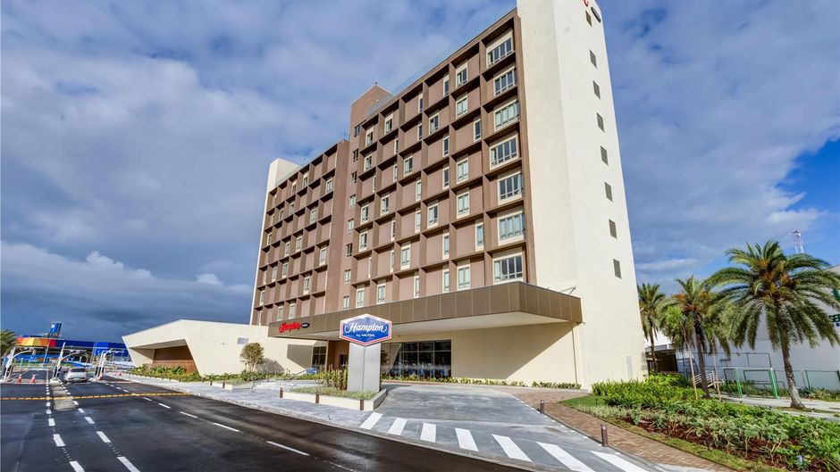 Hampton Caragu Exterior