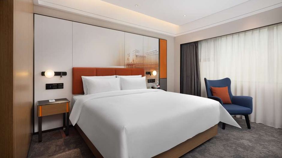 Hampton Inn XIY South Gate City Wall Room