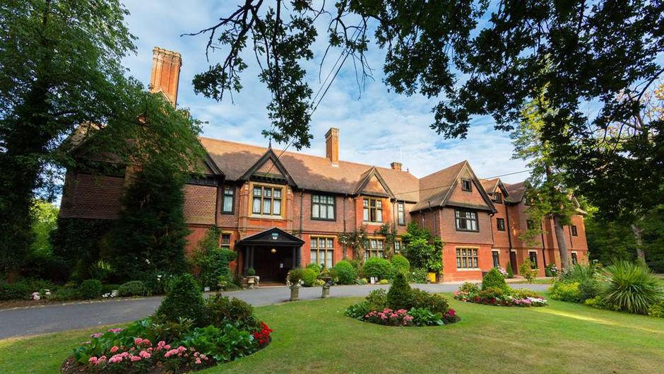 Stanhill Court Hotel Exterior