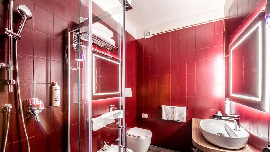Muraless Art Hotel Room