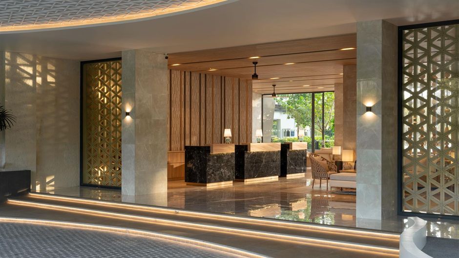 Radisson Blu Resort, Phuket Mai Khao Bea Lobby