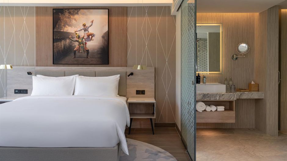 Radisson Blu Resort, Phuket Mai Khao Bea Room