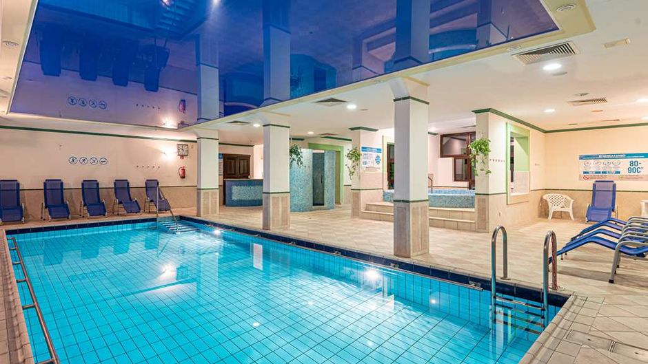 Hotel Loever Pool