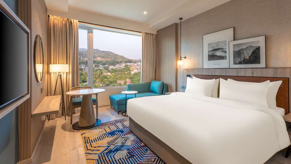 Radisson Resort and Spa Khopoli Room