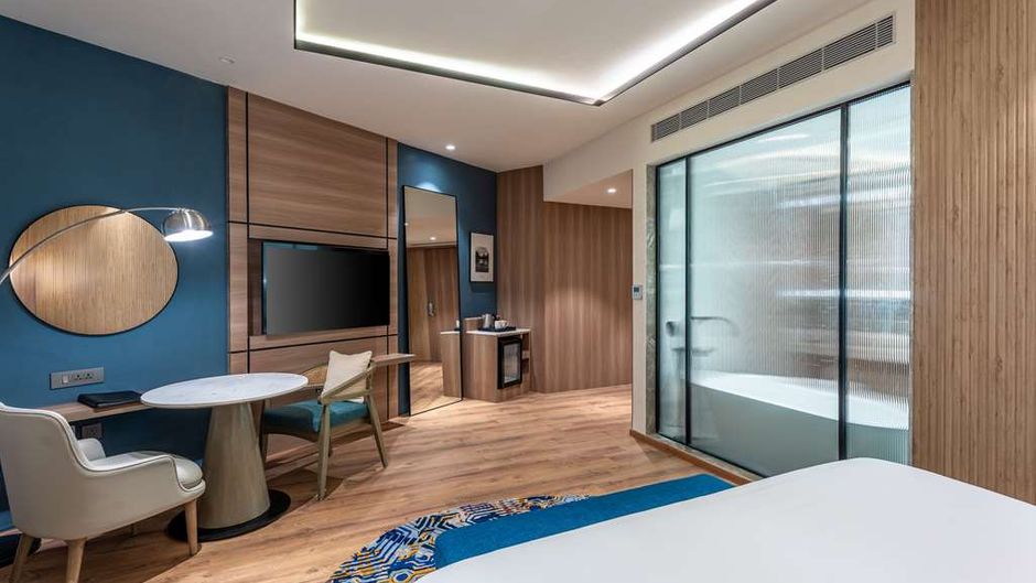 Radisson Resort and Spa Khopoli Suite