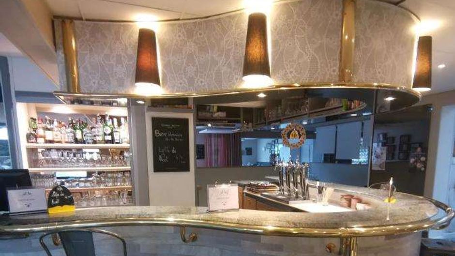 Logis Hotel Au Chene Vert Restaurant