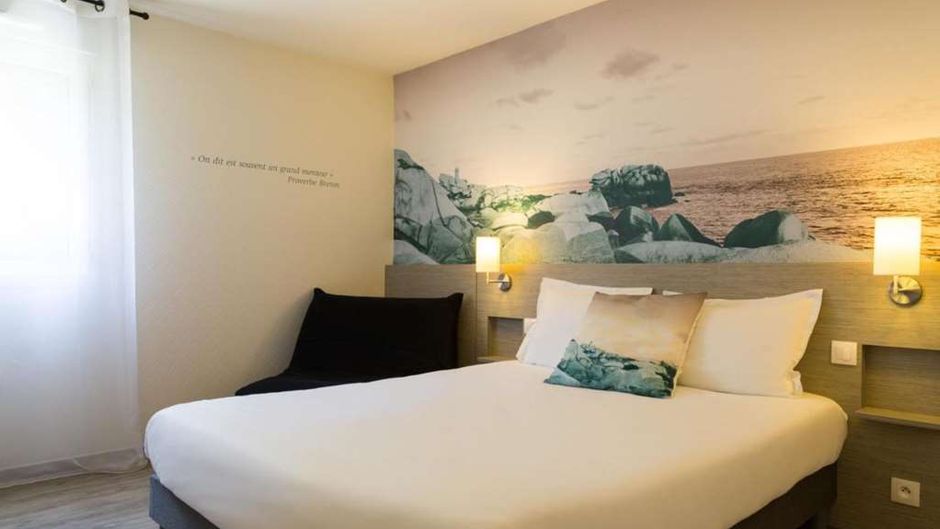 Logis Hotel Au Chene Vert Room