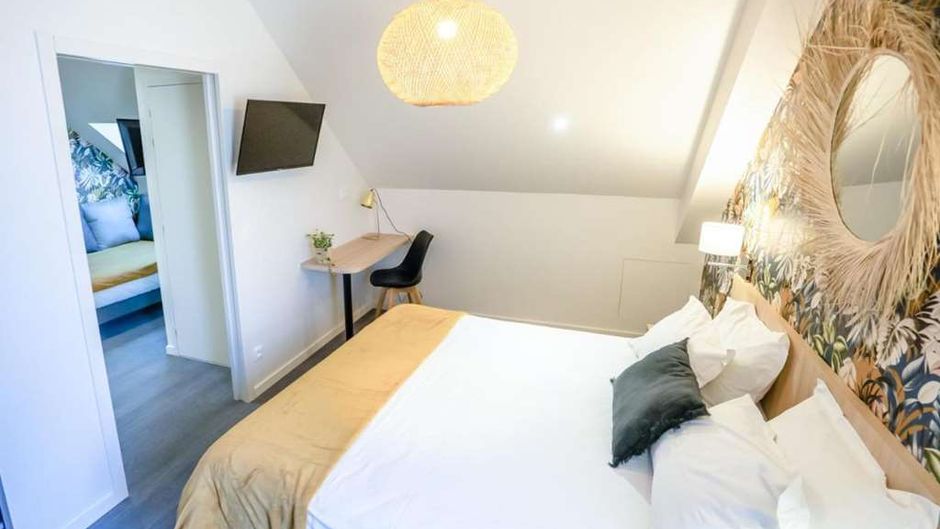 Logis Hotel Au Chene Vert Room