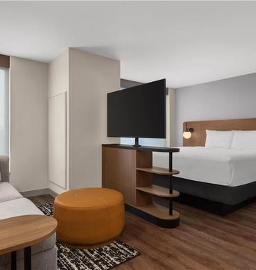 Hyatt House/Airport Corporate Centre