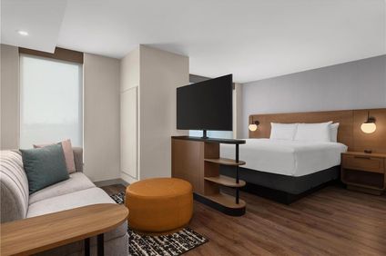 Hyatt House/Airport Corporate Centre