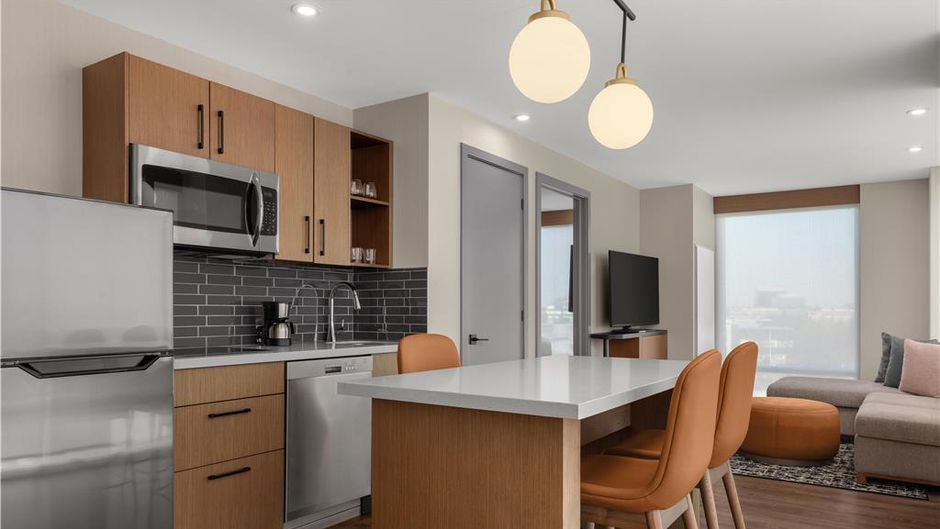 Hyatt House/Airport Corporate Centre Room