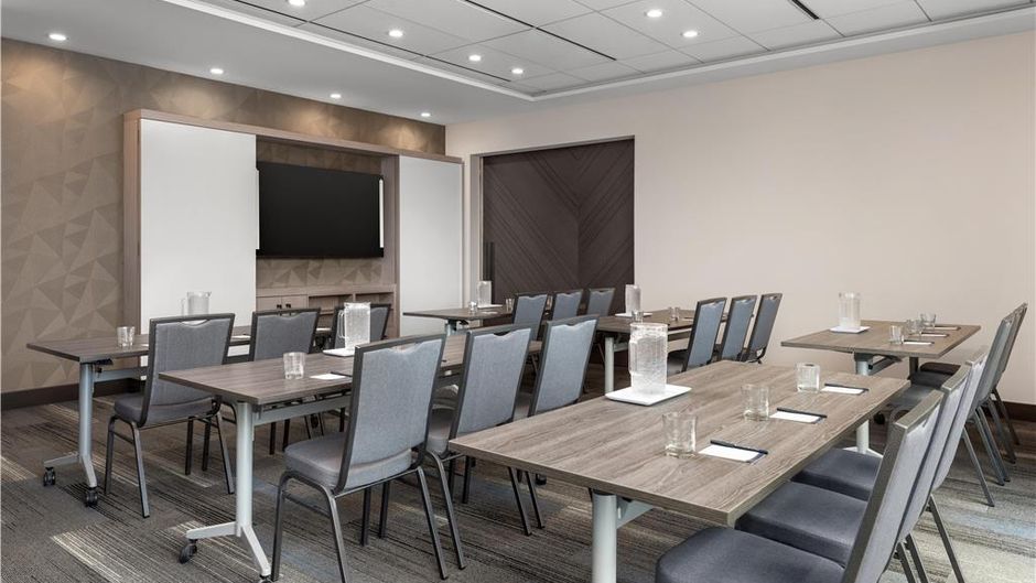 Hyatt House/Airport Corporate Centre Meeting