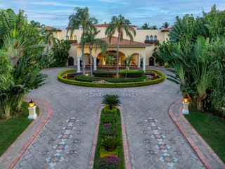 Casa Velas