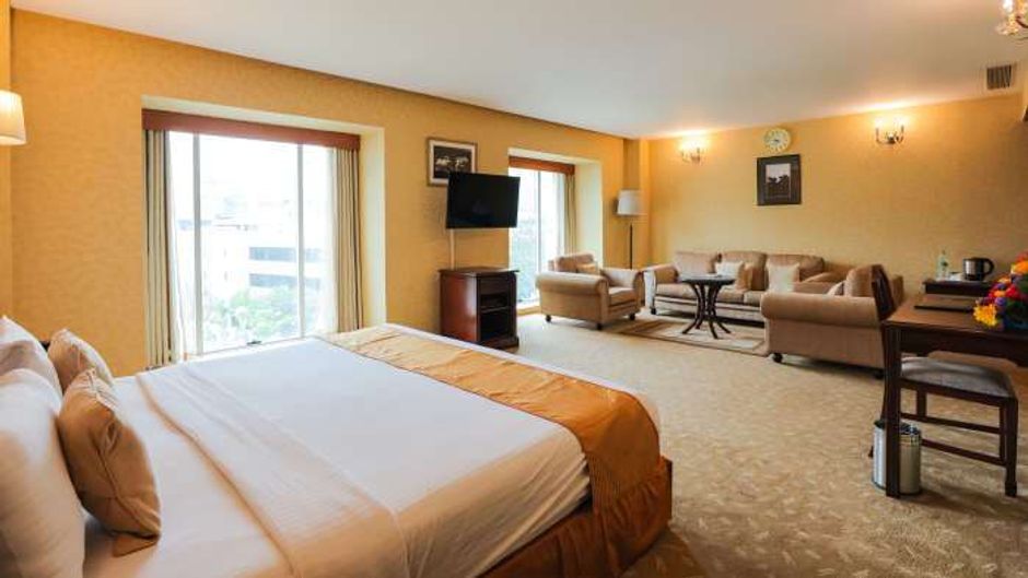 MGM Mark Whitefield Room