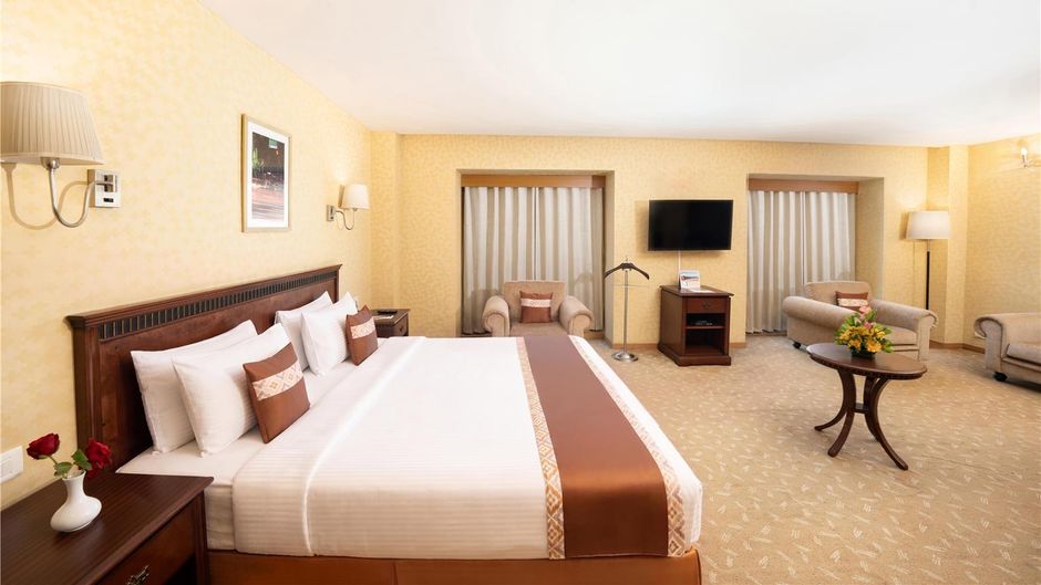 MGM Mark Whitefield Room
