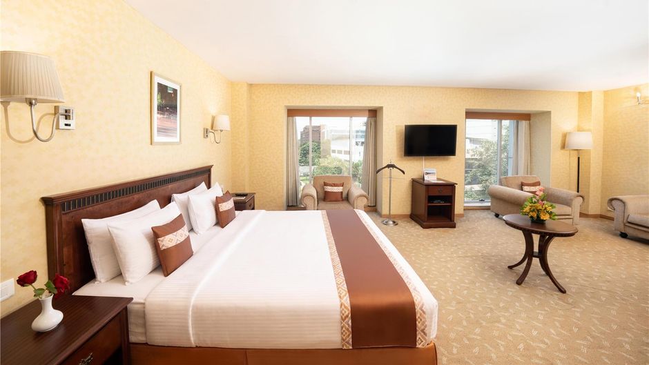 MGM Mark Whitefield Room
