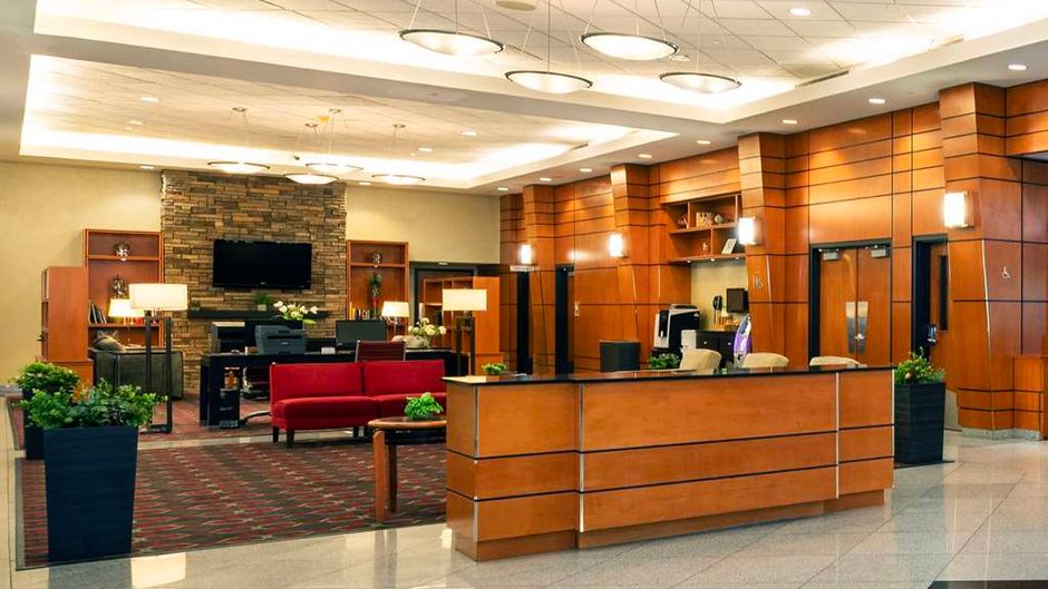 Grand Park Hotel Vancouver Airport Lobby