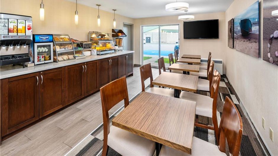 Waterfront Inn, Ascend Hotel Collection Restaurant