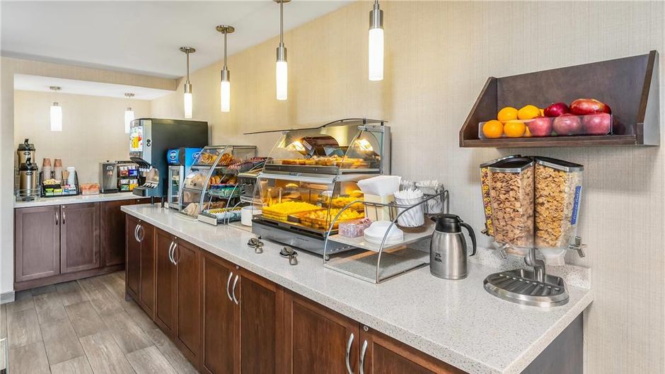Waterfront Inn, Ascend Hotel Collection Restaurant