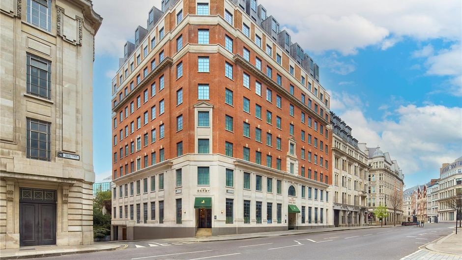 The Derby London City Exterior