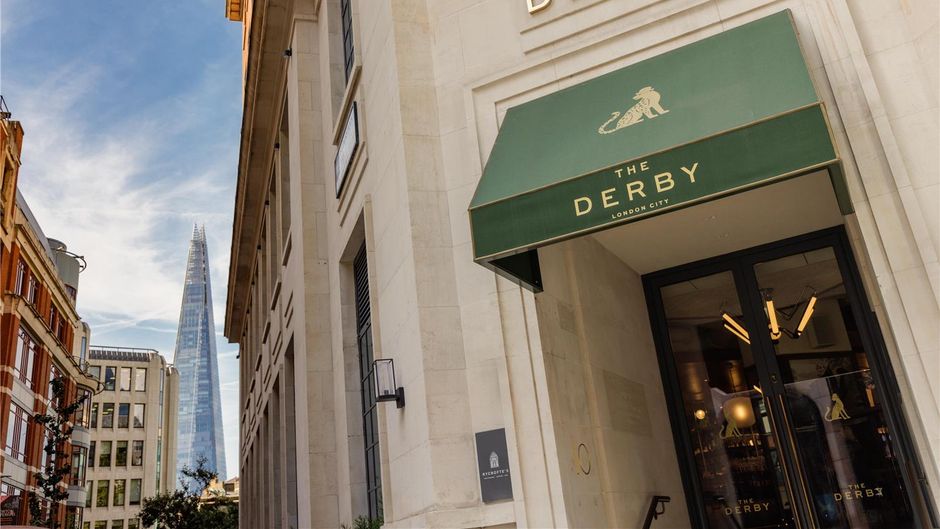 The Derby London City Exterior