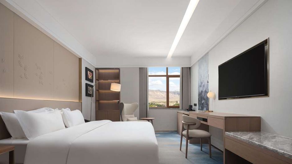 DoubleTree Hilton Altay Fuyun Room