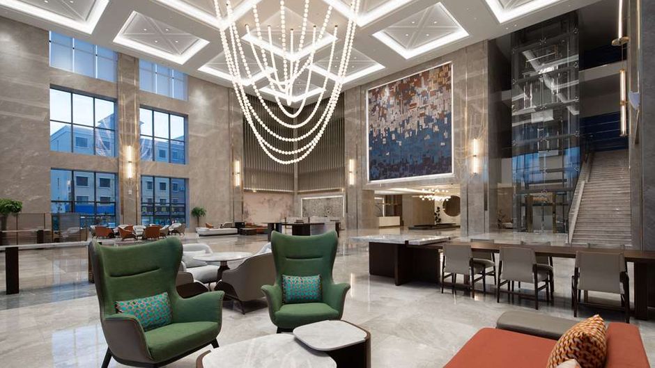 DoubleTree Hilton Altay Fuyun Lobby