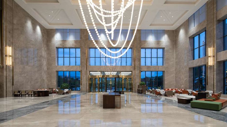 DoubleTree Hilton Altay Fuyun Lobby