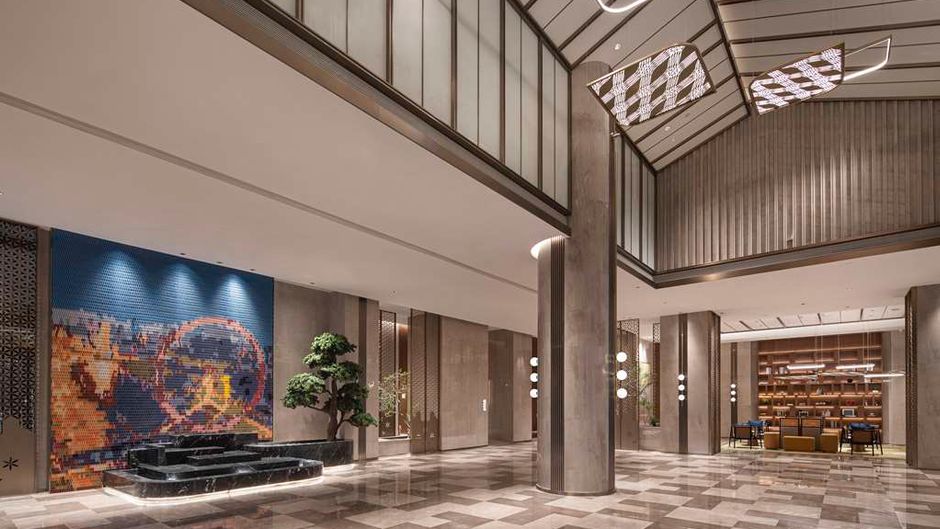 Hilton Garden Inn 5 Great Ave Lobby