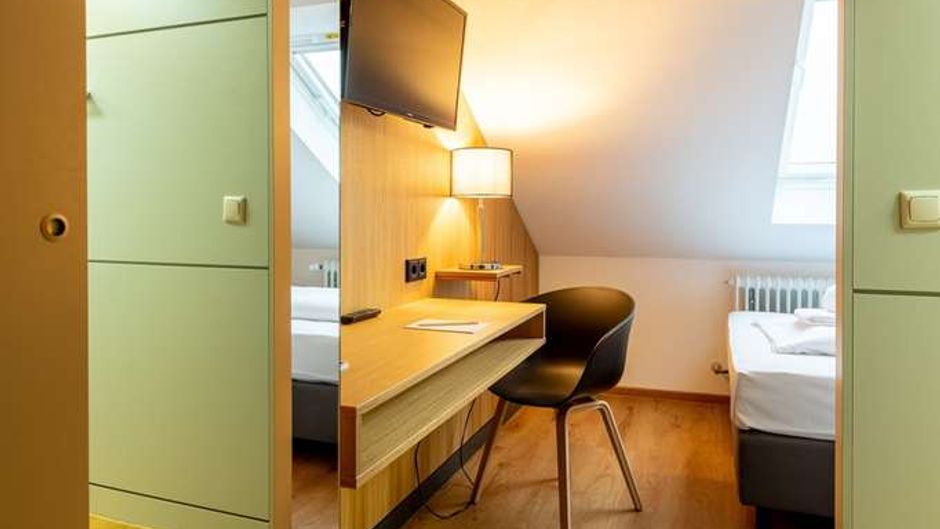 mk Hotel Frankfurt Room