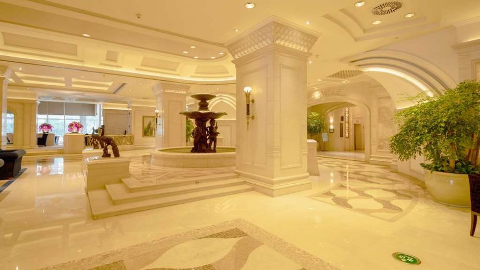 Goethe Hotel Lakeview Lobby