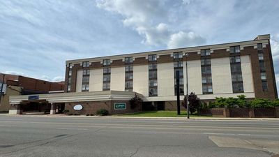 Quality Inn & Suites Downtown Mansfield