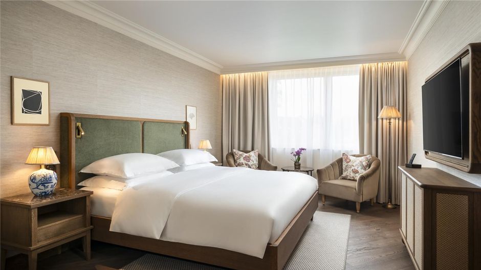Brunfels Hotel Room