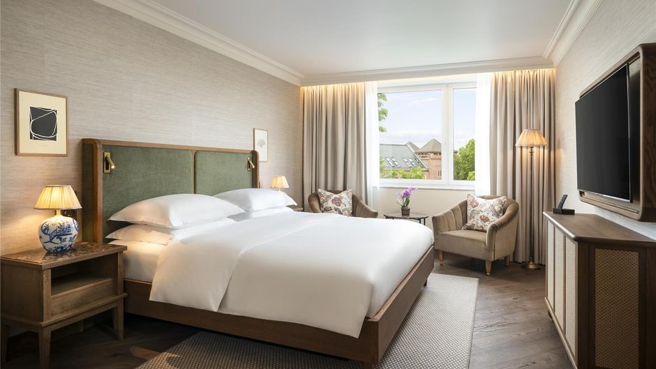 Brunfels Hotel Room