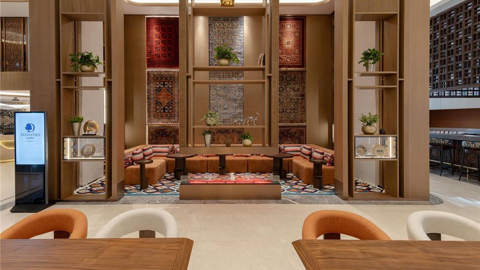 Doubletree by Hilton Tashkent Lobby