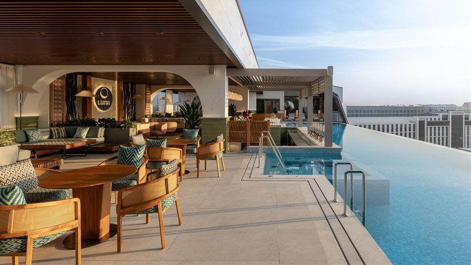 Doubletree by Hilton Tashkent Pool