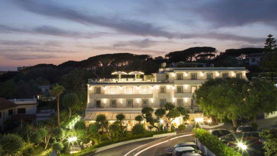 Hotel Marad Exterior