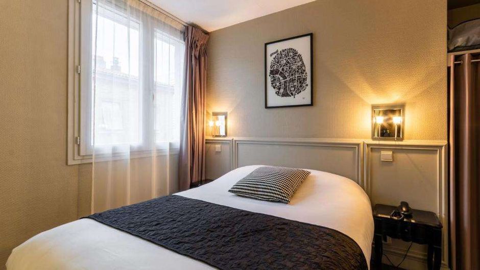 Hotel de France Room