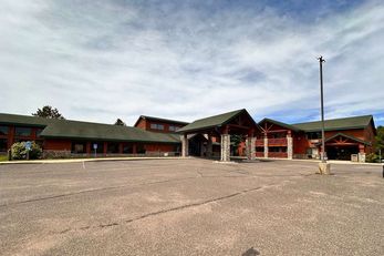 Shell Lake Lodge, a Travelodge
