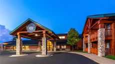 Shell Lake Lodge, a Travelodge
