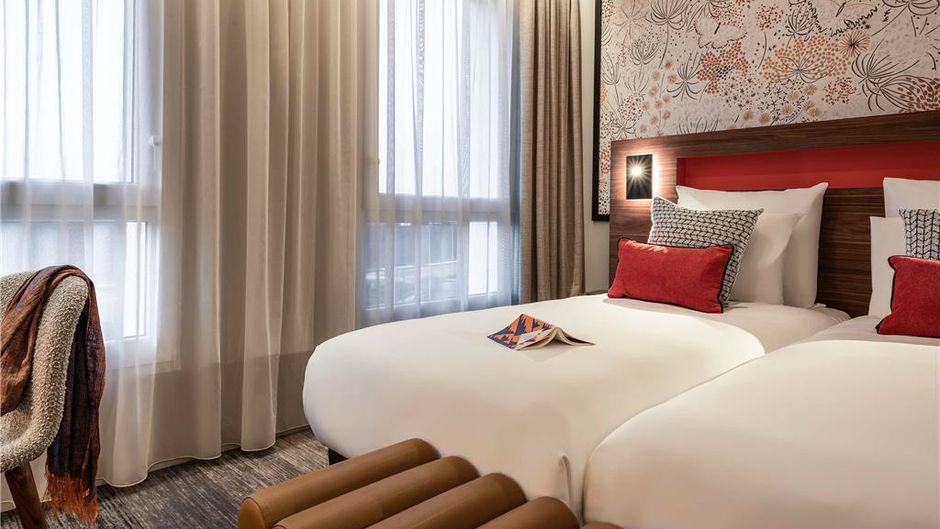 Mercure Acheres St Germain en Laye Room