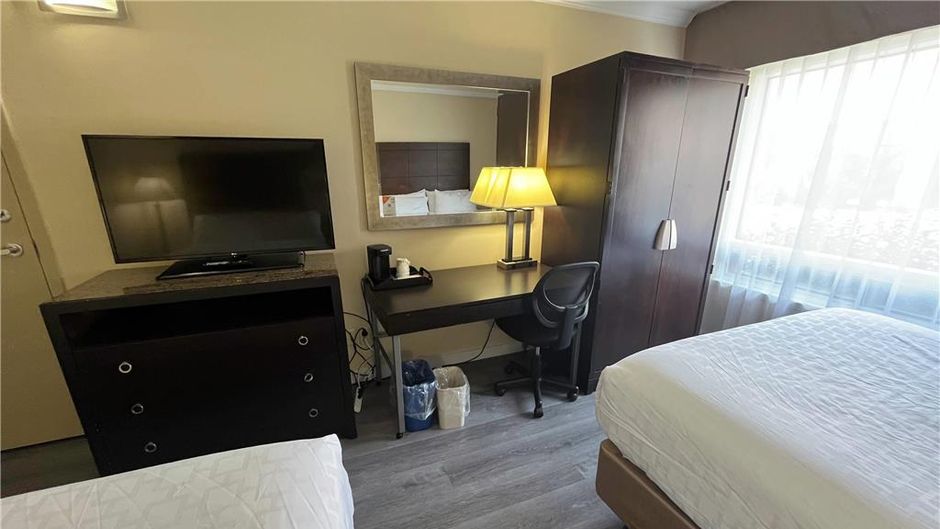 Quality Inn St Jean-Sur-Richelieu Room