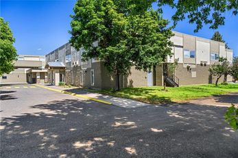 Yellowstone Park Inn and Suites
