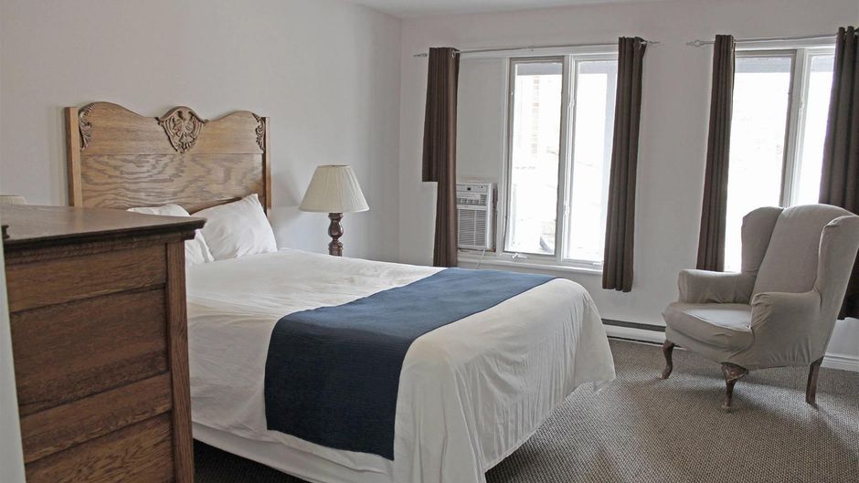 Isaiah Tubbs Resort Suite
